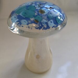 Ganz Iridescent Art Glass Blue Mushroom New With Tag 3.5 In